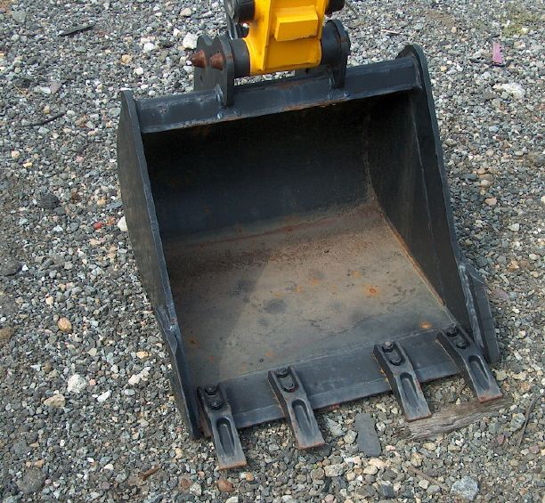 2004 JCB 8032 ZTS Mini Excavator Rubber Tracks  