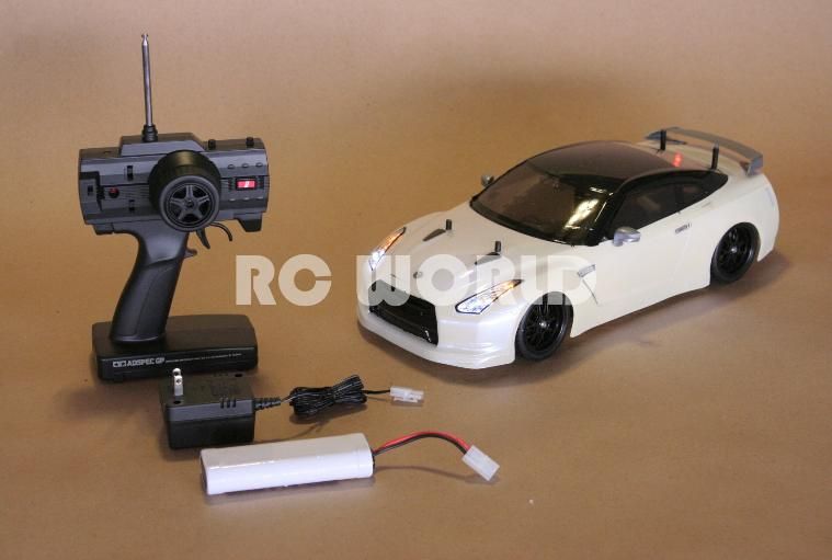 TAMIYA 1/10 RC NISSAN GTR GT R SKYLINE TT01 RTR *NEW*  