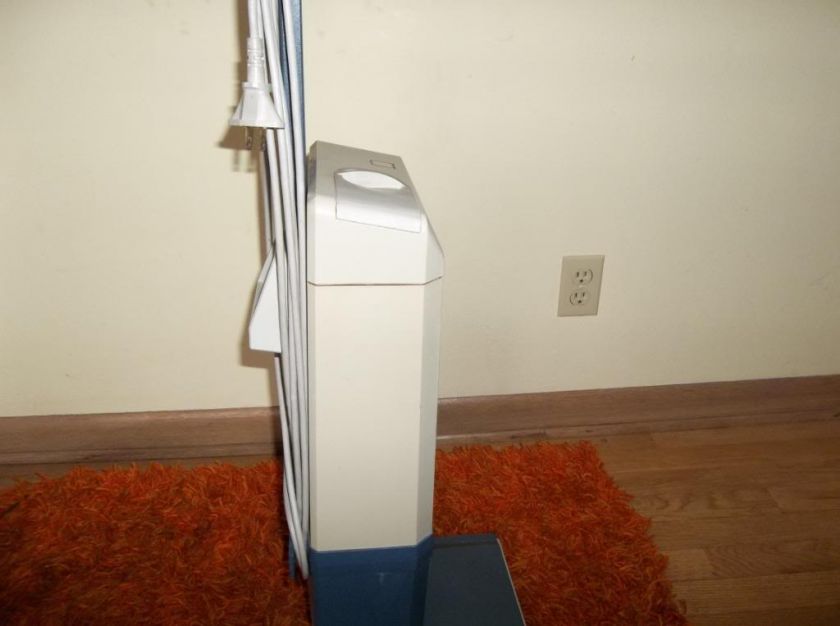 Electrolux Epic 3000 Sr Upright Vacuum w/ Sidekick Power Nozzle