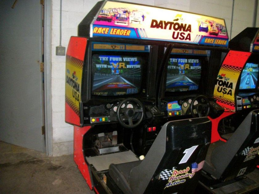 SEGA Daytona USA double sit down racing game 1994  