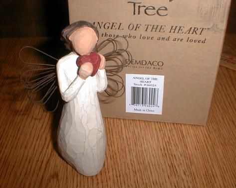 DEMDACO WILLOW TREE ANGEL OF HEART   