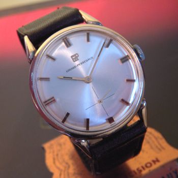 Vintage Swiss Made GIRARD PERREGAUX Mens watch 1950s SILVER DIAL 17 