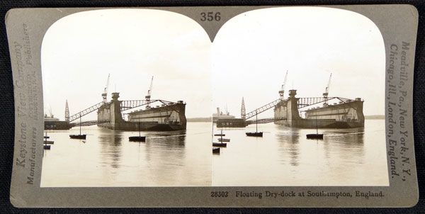 STEREOSCOPE CARD KEYSTONE FLOATING DRY DOCK AT SOUTH HAMPTON ENGLAND 