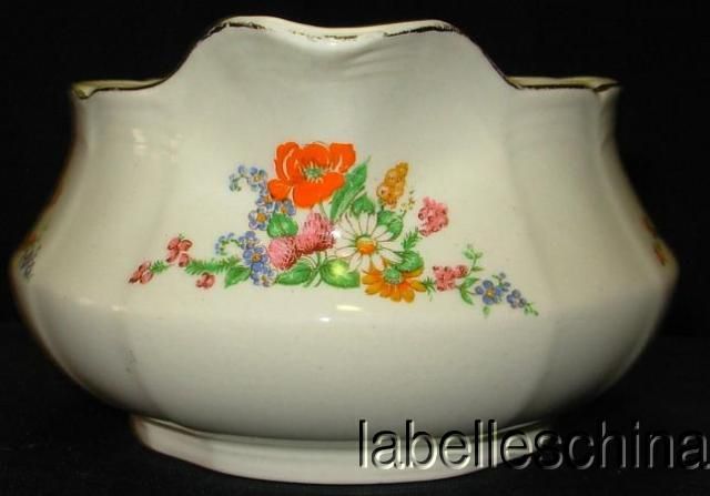 Alfred Meakin Gravy Boat   Multi Floral   trim wear  