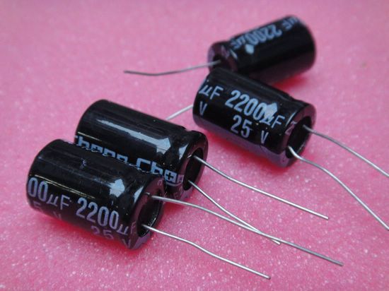 NOTE Since April 29, the 2200uf capacitors changed as shown below 