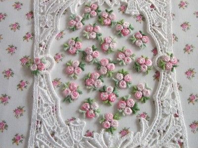 50~LOT~PINK VERIGATED~VENISE LACE TRI BUD APPLIQUES~Roses~Baby Doll 