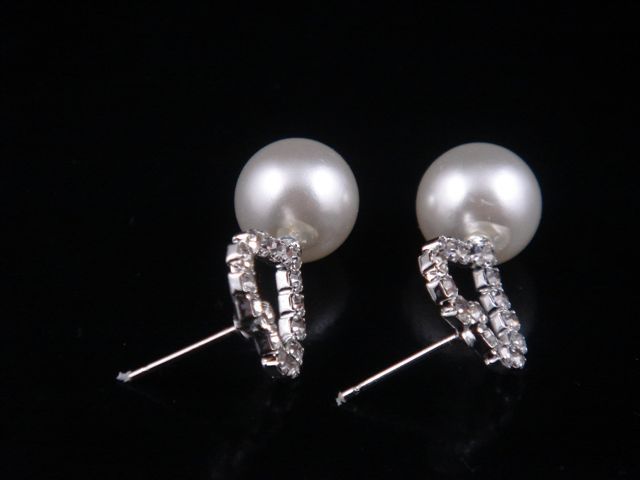   From U.S* Pair Heart Shaped Silver Crystal Fresh Water Pearls Earrings