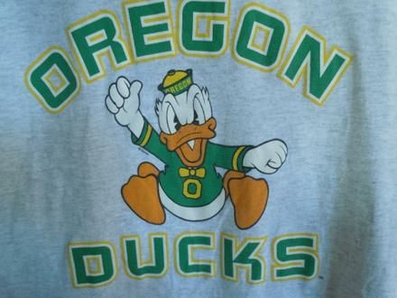 OREGON DUCKS Donald Duck Disney Mens Cotton T shirt Top Sz S  
