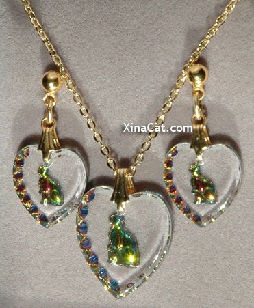 Cat Lovers Heart Crystal Boxed Pendant Necklace and Earrings Set 