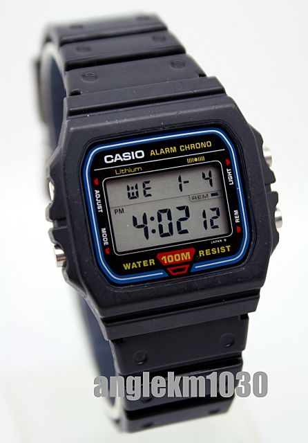 Rare Vintage Casio W 722 Digital Watch LCD JAPAN USED  