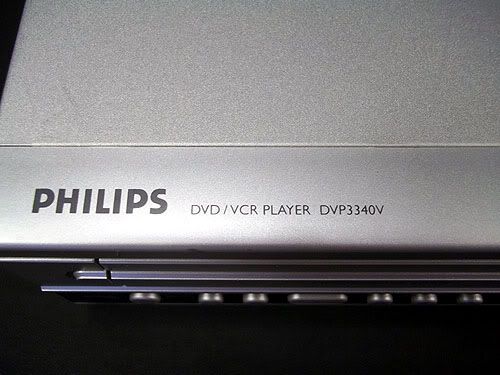 PHILIPS DVD/VCR PLAYER Model #DVP3340V/17 With Remote and Manual 
