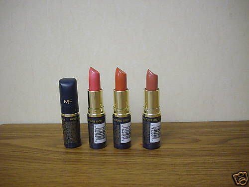 Max Factor Moisture Rich Lipstick Roseberry #525  