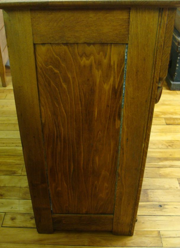 Oak Chest 2 Drawers Over 3 Locks Brass Tone Pulls  