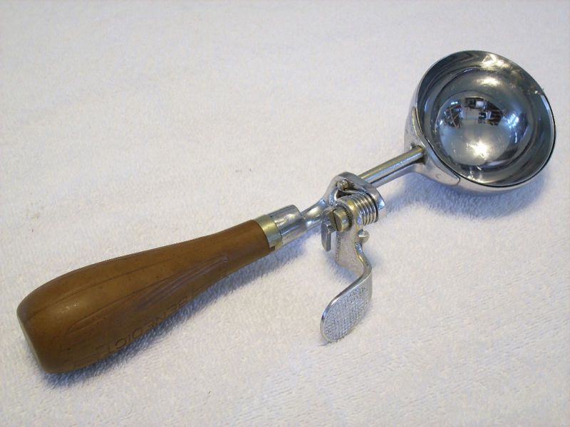 Vintage ice cream scoop / Indestructo benedict no. 6  