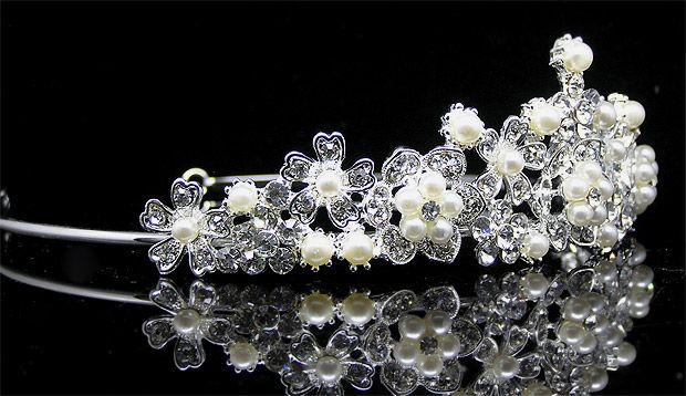 Wedding/Bridal crystal veil tiara crown headband CR192  