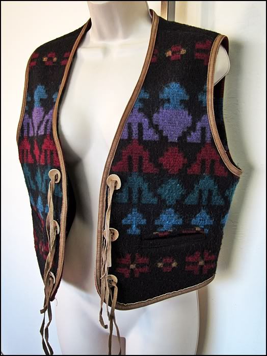 vtg WOOLRICH Wool INDIAN Blanket SOUTHWESTERN Leather Trim VEST sz M 