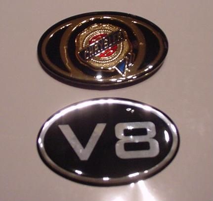 V8 GRILL+TRUNK EMBLEMS CHRYSLER 300C/300 05 09  