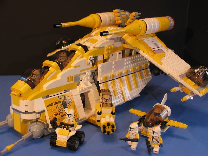 LEGO® Brick STAR WARS Custom CLONE WARS 327th STAR CORPS GUNSHIP + 8 